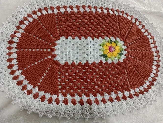 Tapete em crochê oval