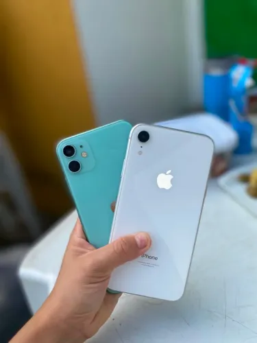 iPhone 11 128GB IPhone XR 64GB para trocar em iPhone superior 