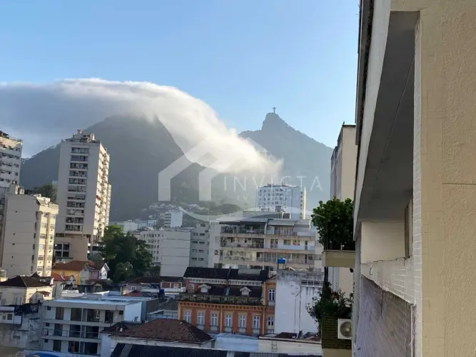 EXCELENTE 2 QUARTOS COM VISTA CRISTO!!!!!