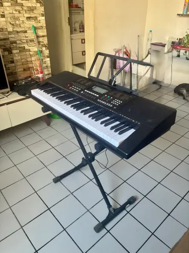 TECLADO KP 500 - SEMINOVO