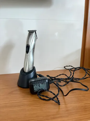 Máquina de Acabamento Andis Slimline Pro LI Cordless