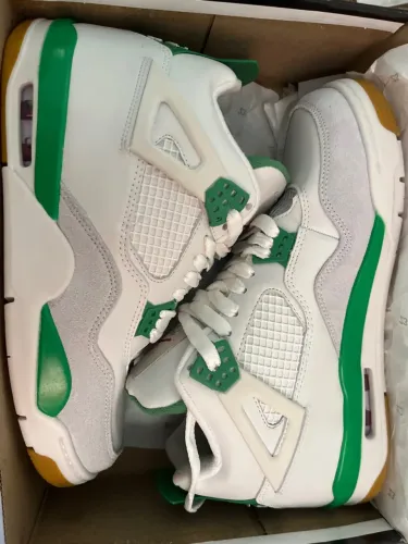 Vendo air jordan 4 pine green