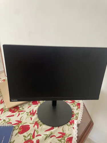 Monito Lenovo ThinkVision
