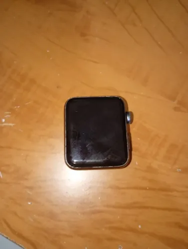 Apple Watch Series 3 42mm - Com BootLoop Para retirada de peças