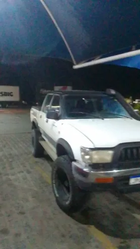 Toyota Hilux CD DX 4X4 3.0 8V 90cv Diesel 2004