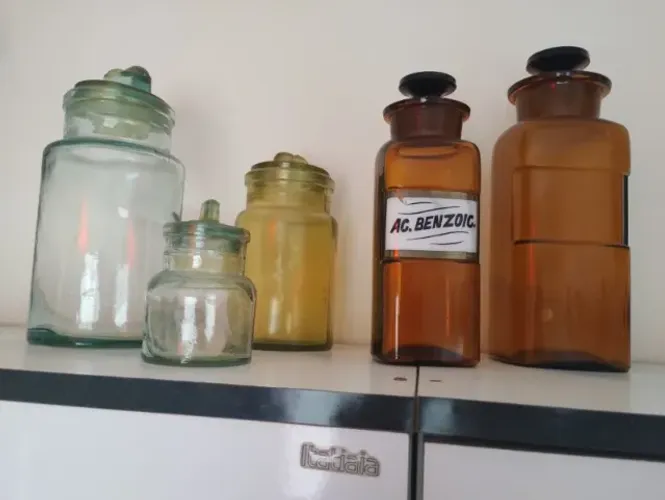 VIDROS DE FARMÁCIA ANTIGOS