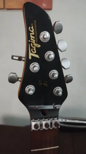 Guitarra t six tagima troco em Nintendo switch