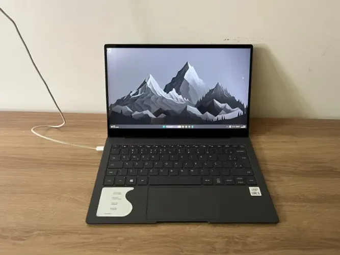 Samsung Galaxy Book S | Intel Core i5 | 8GB RAM | 256GB SSD | Touchscreen