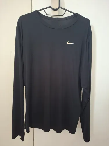 Blusa de corrida NIKE de mangas cumpridas como nova!