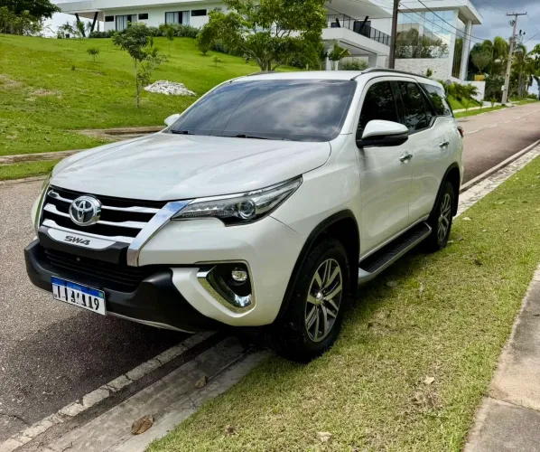 Toyota Hilux SW4 SRX 4X4 2.8 TDI 16V Dies. Aut. 2020
