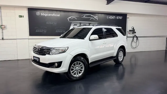 Toyota Hilux SW4 SR 4X2 2.7/ 2.7 Flex 16V Aut. 2015