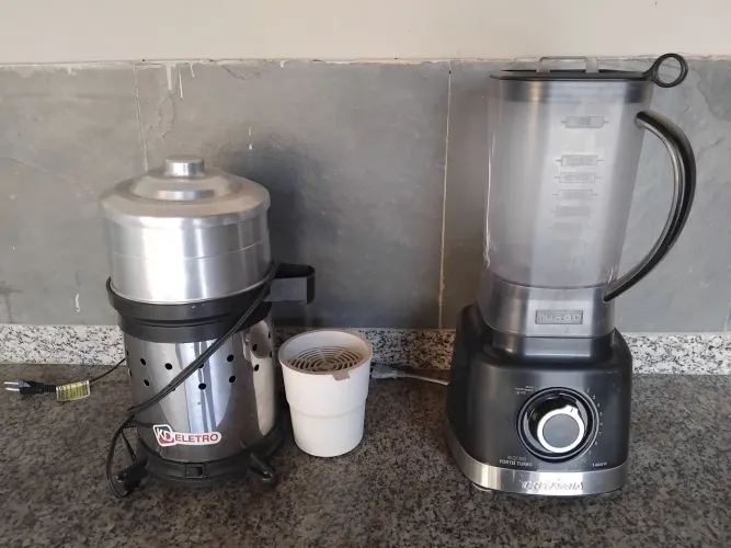 Espremedor de laranja industrial + liquidificador
