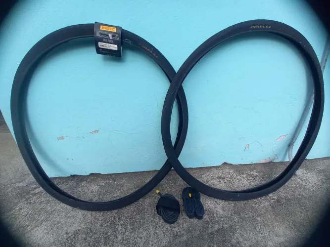 2 Pneus e 2 câmaras para caloi 10