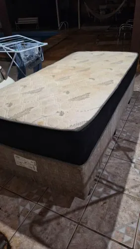 Cama box + colchão de solteiro