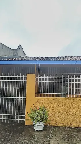 VENDE-SE UM TOLDO P/ ESTABELECIMENTO COMERCIAL