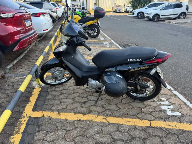 Vendo Biz ou troco por carro