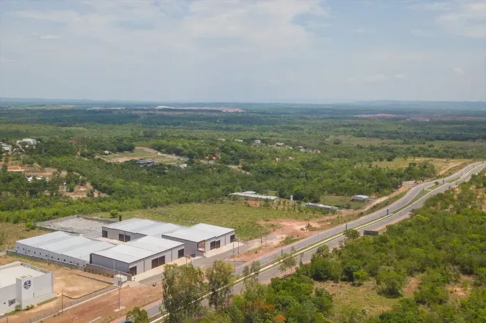 Barracões Rodovia Emanoel Pinheiro - Cuiabá - MT