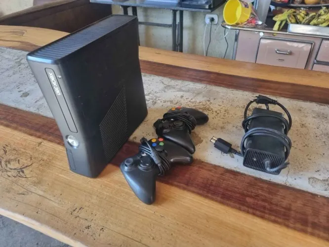 Xbox 360 slim desbloqueado 160gb