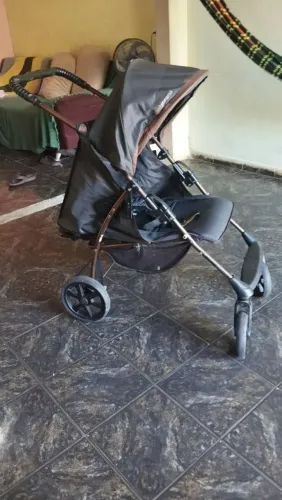 Carrinho de bebê r$ 100 em perfeito estado
