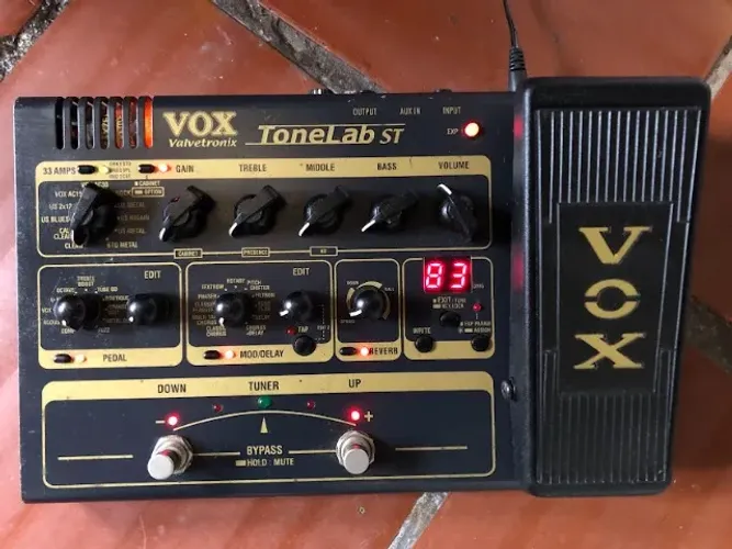 Pedaleira Vox Tonelab ST c/fonte faço Olxpay/ML avalio troca