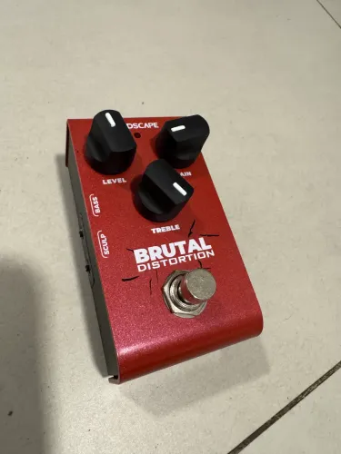 Pedal Brutal Distortion Landscape