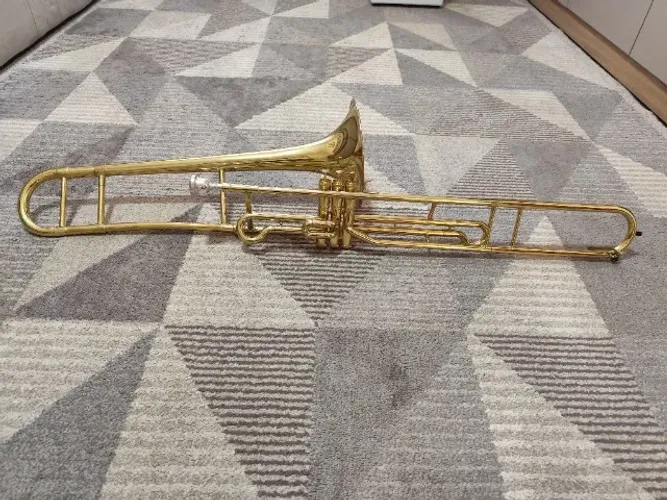 Trombone HS Musical TBV Sib - Laqueado - Usado R$ 5900,00 - Aceito trocas - Parcelo 21x 