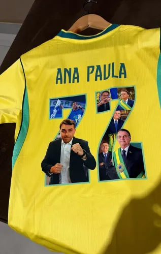 Camisa Flávio Bolsonaro