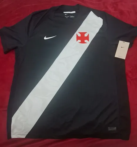 Vende-se camisa do Vasco