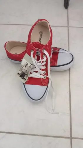 Tênis All Star vermelho