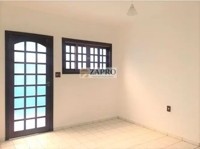 Casa para Locação em São José dos Campos, Jardim Sul, 3 dormitórios, 1 suíte, 2 banheiros,