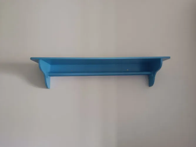 4 Nichos + 1prateleira 80x20 com porta fraldas/ cor azul <br>Retirada Guará 2 <br>Valor: 150.00