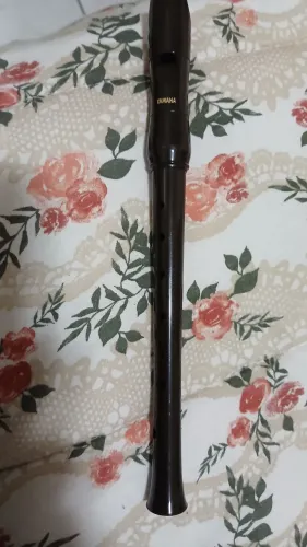 Flauta doce sopranina YRN 21