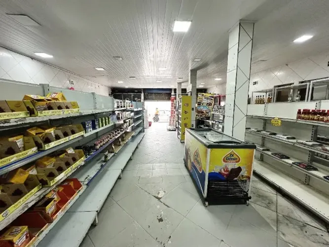 Salão Comercial com 480 m2 e Estacionamento na Vila Sônia