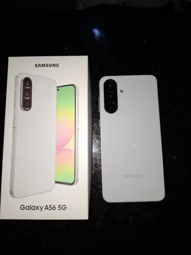 Celular A56 seminovo, ótimo estado. 