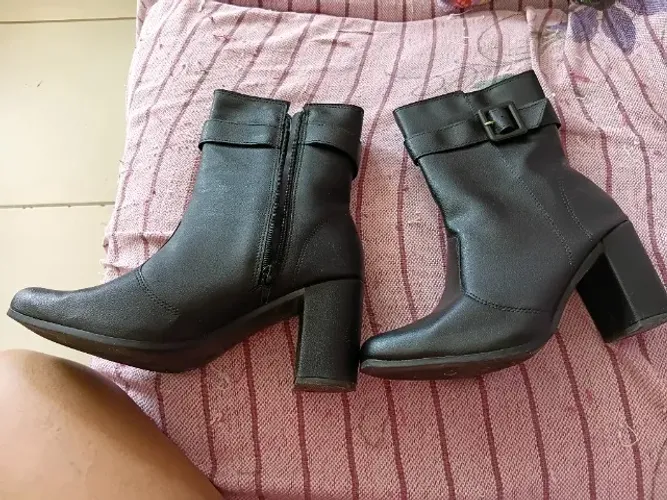Vendo bota preta n? 37
