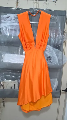 Vestido costa nua