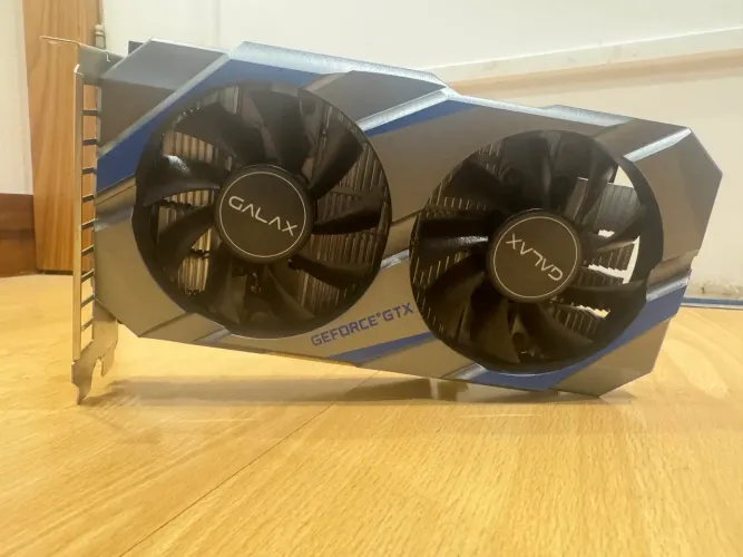nvidia GTX 1050 TI 4GB ótimo estado !!!