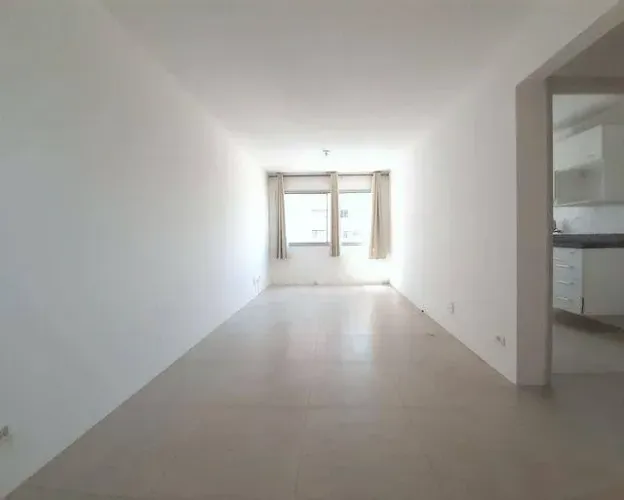 reformado, 33m² proximo da faculdedes belas artes, á 200 metros do metro paraiso