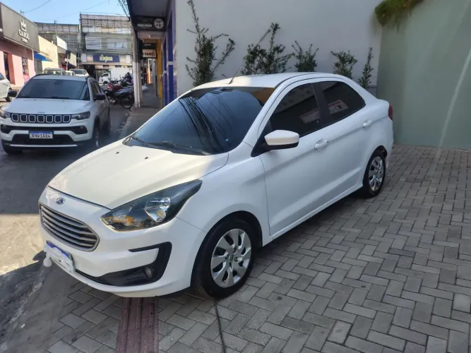 Ford KA 1.5 Sedan SE Plus 12V Flex 4P Mec. 2020