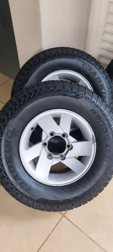 Pneus e Rodas Pajero Sport