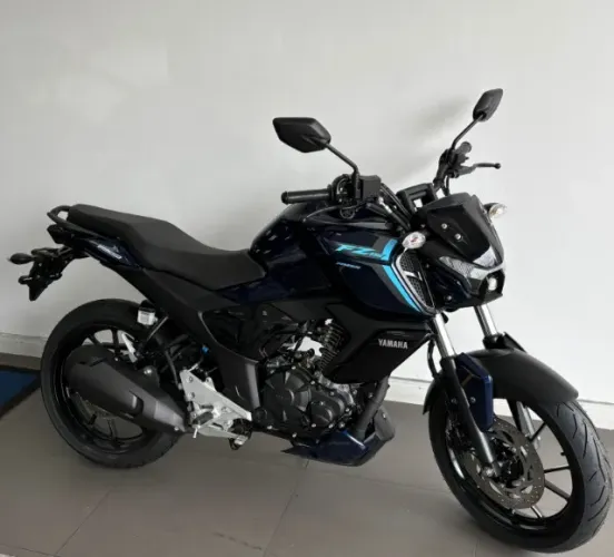 Fz15 Fazer 150 Connected// Paula