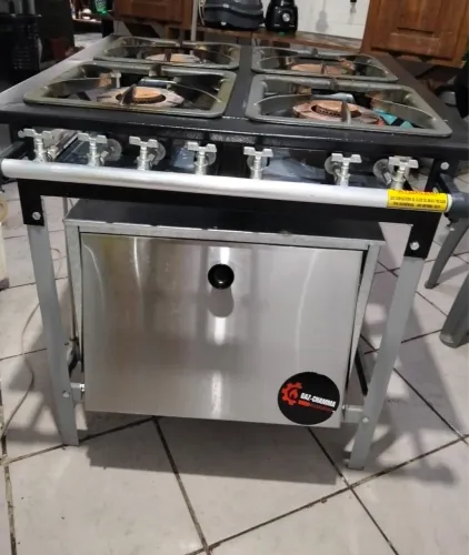 FOGAO 4 BOCAS COM FORNO POUCO USADO