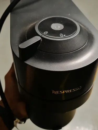 Cafeteira Nespresso Vertuo Pop - Pouco uso.