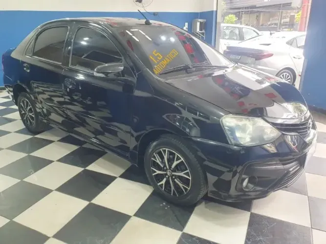 Toyota Etios Platinum Sed. 1.5 Flex 16V 4P Aut. 2017