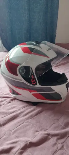 Vendo esse capacete