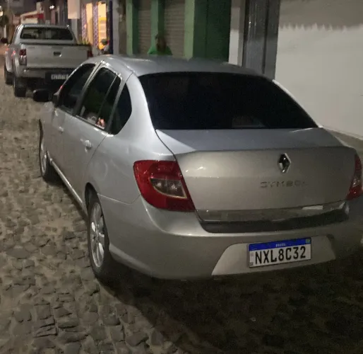 Renault Symbol Expression Hi-flex 1.6 16V 4P 2012