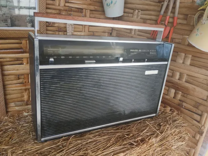 Rádio Philco transglob anos 70
