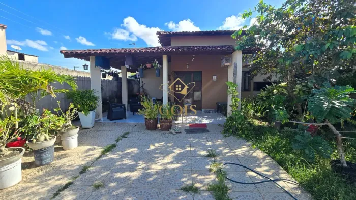 Casa Térrea Espaçosa no Antares Suíte Master com Closet e Banheira