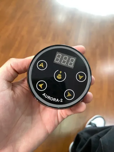 Fonte para máquina de tatuagem Aurora 2