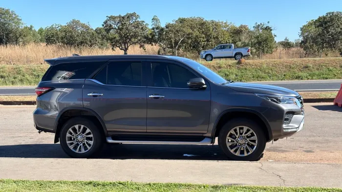 Toyota Hilux SW4 SRX 4X4 2.8 TDI 16V Dies. Aut. 2022